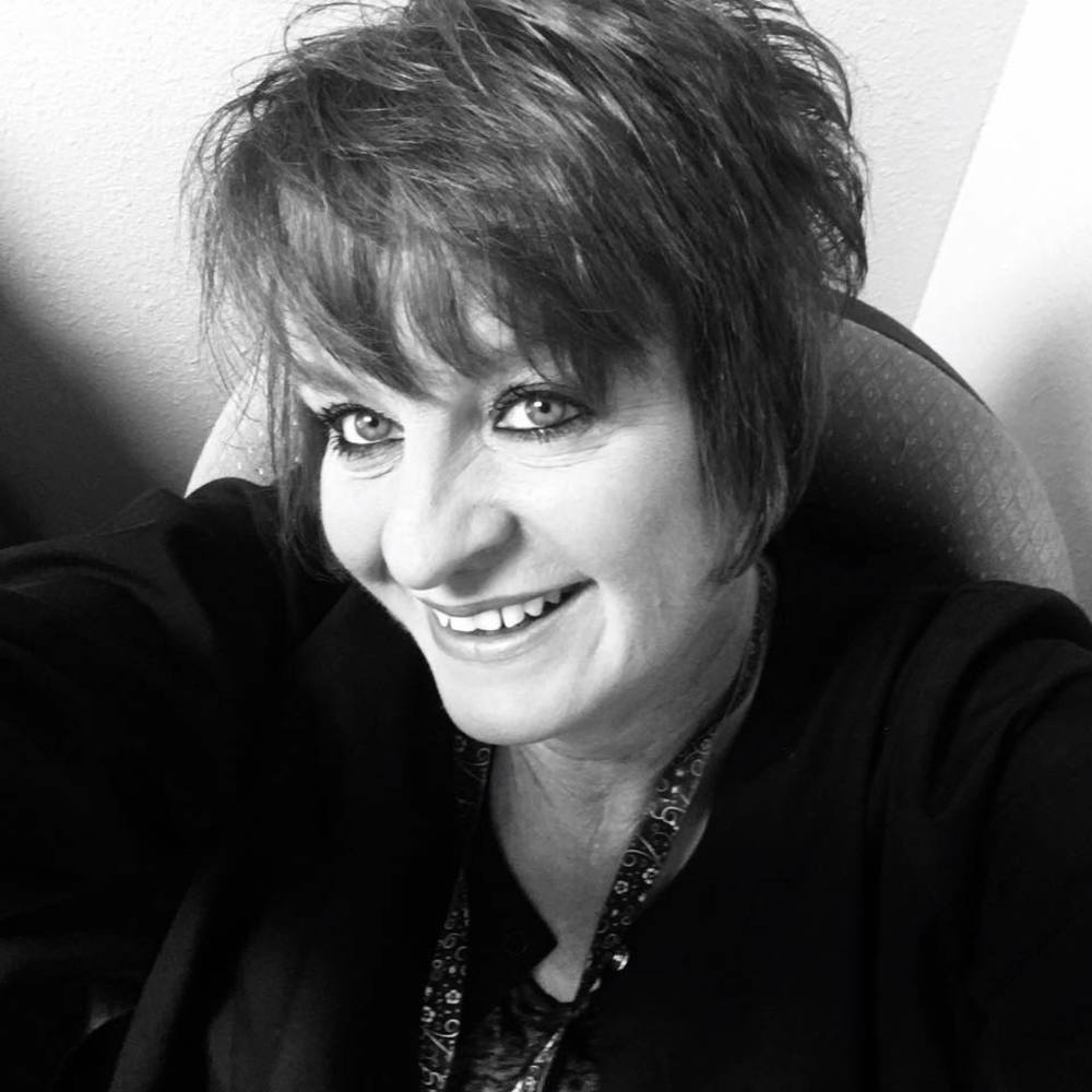 Meet your Posher, Christina